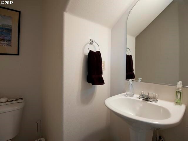Interior Photo - 3336 SW 90th Ave