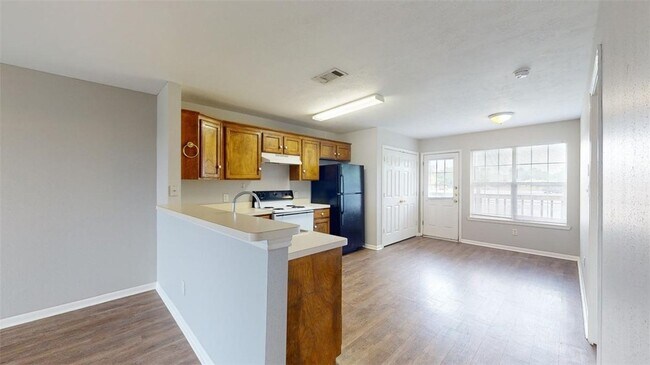 Foto del edificio - 1507 Hollow Hill Dr