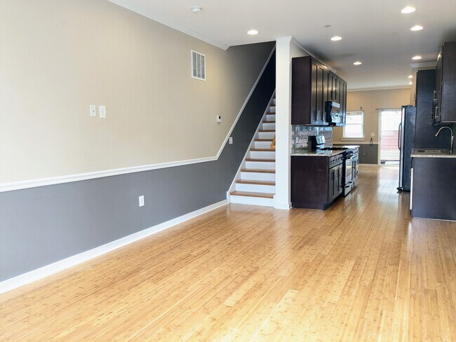 Foto del edificio - 3014 W Stiles St