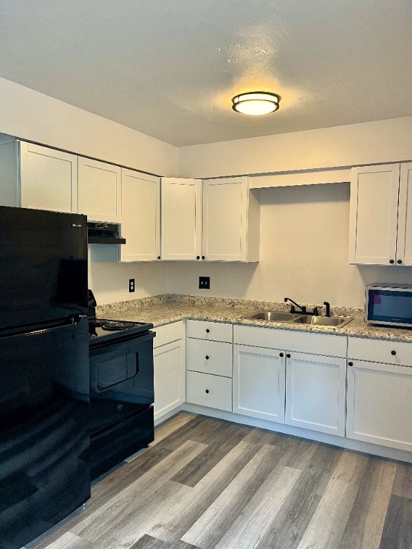 Building Photo - 4458-4460-4460 Washington Square Dr