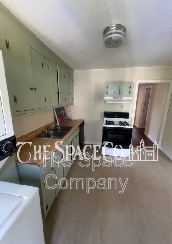 Building Photo - 49 Chapel St