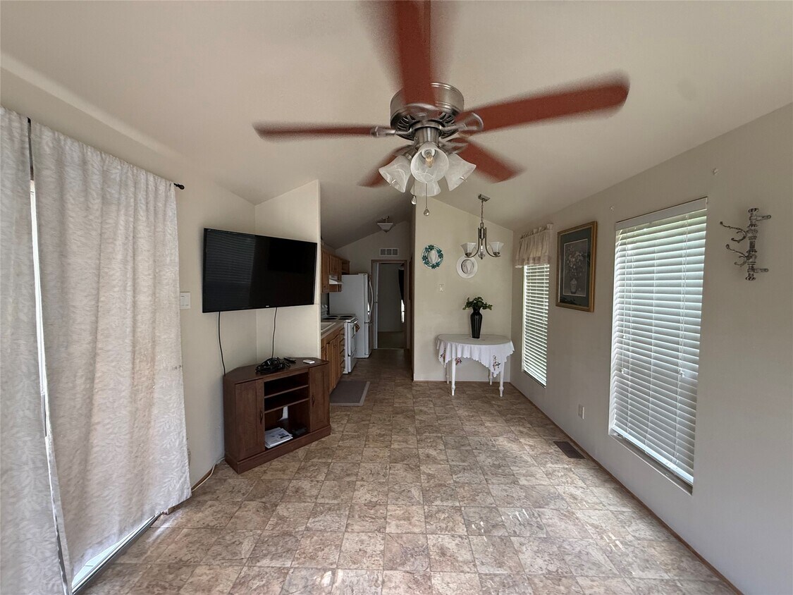 Foto del edificio - 415 12th St