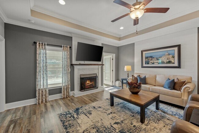 Building Photo - 239 Cottage Ct