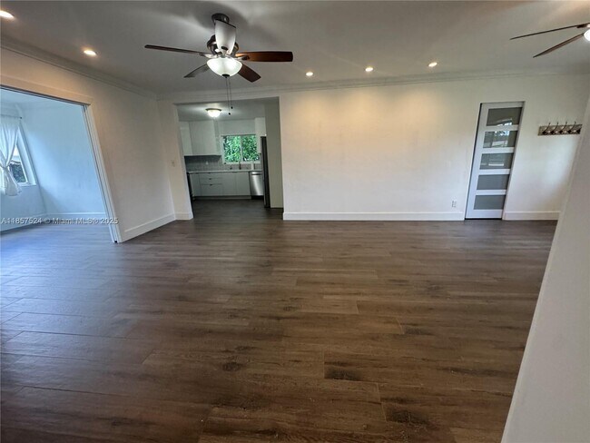 Building Photo - 6590 SW 21st St