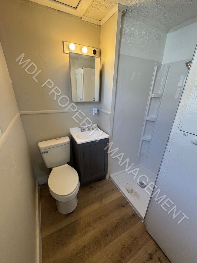 Foto del edificio - 727 N Hamilton St