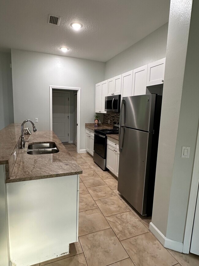 All brand new appliances - 1815 17th Ave SW