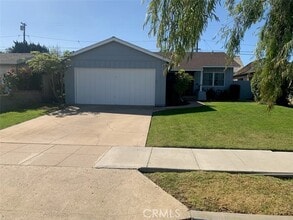 Building Photo - 422 Avenue E