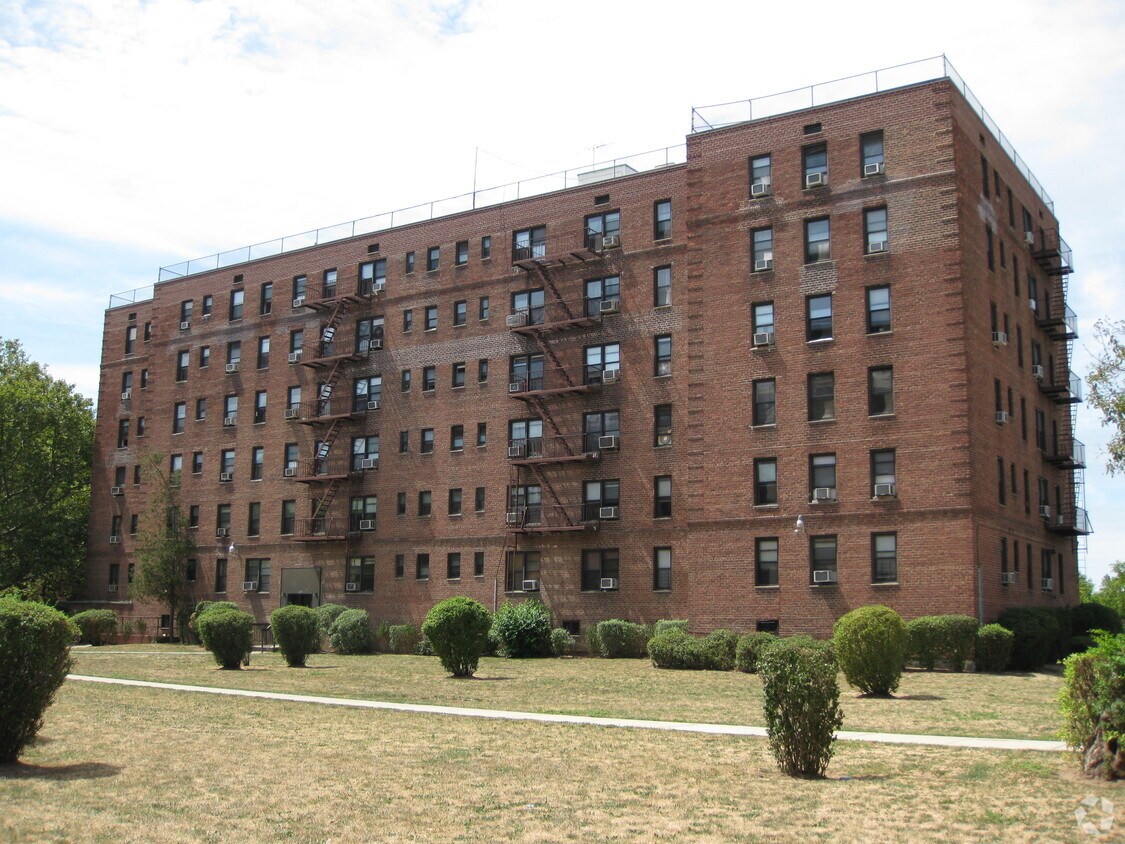 Building Photo - 49 Bokee Ct