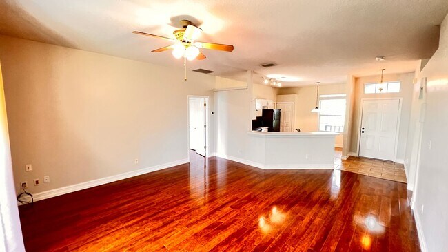 Foto del edificio - Charming 3 Bedroom and 2 Bath Home in Apop...