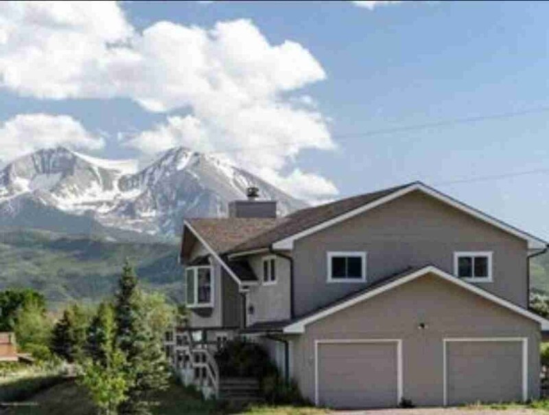 Foto principal - 124 Deer Trail Ave
