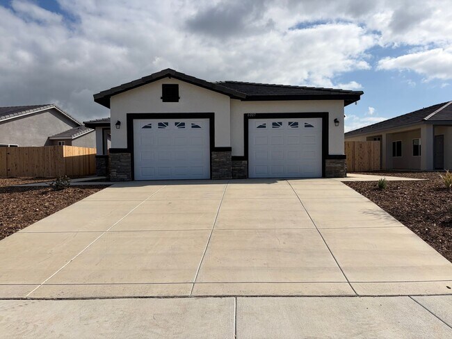 Foto del edificio - 6007 Cougar Trl