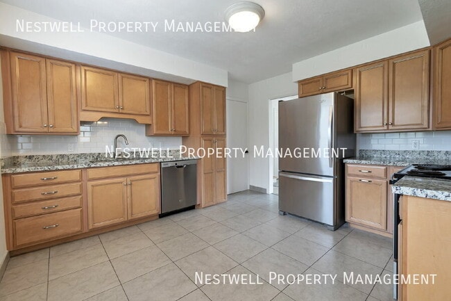 Building Photo - 3610 E Hermes Dr