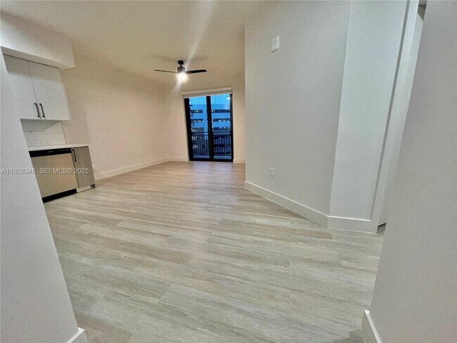 Foto del edificio - 18412 Homestead Ave