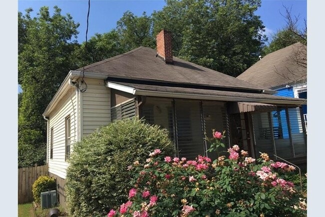 Classic 2BR 1BA Home in Reynoldstown - No Section 8 - Classic 2BR 1BA Home in Reynoldstown - No Section 8