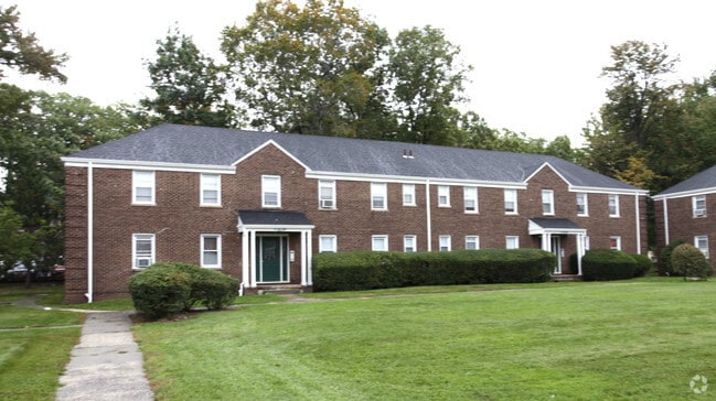 Building Photo - Monroe Gardens