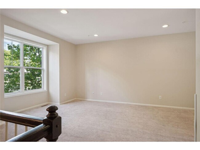 Building Photo - 408 Proft Pl