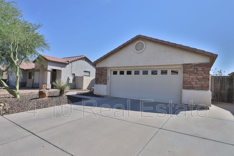 Foto principal - 30725 N Royal Oak Way