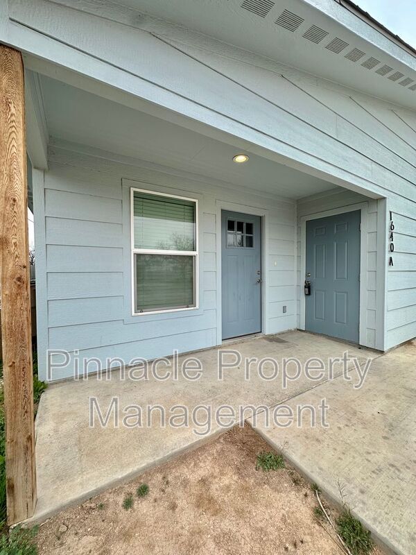 Foto del edificio - 1640 Beacon St