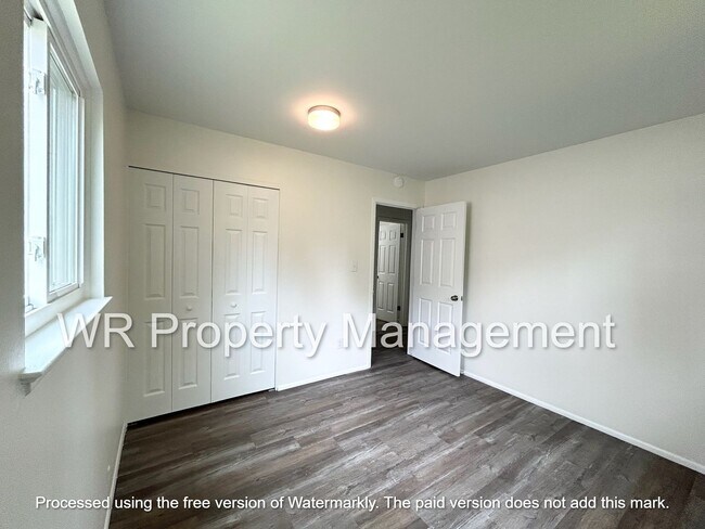 Foto del edificio - 3 Bed 2 Bath Ranch in Lambertville for Rent