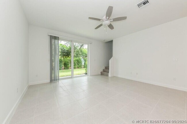 Foto del edificio - 4547 Hollister Ave