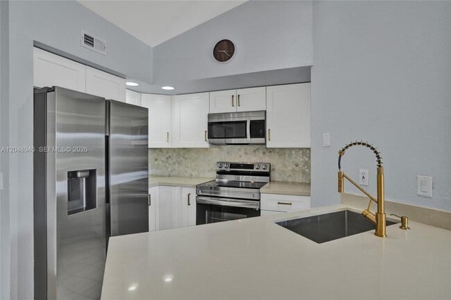 Photo - 12760 Vista Isles Dr Apartment