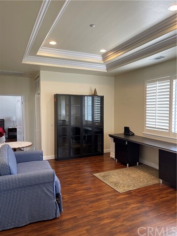 Building Photo - 440 W Huntington Dr