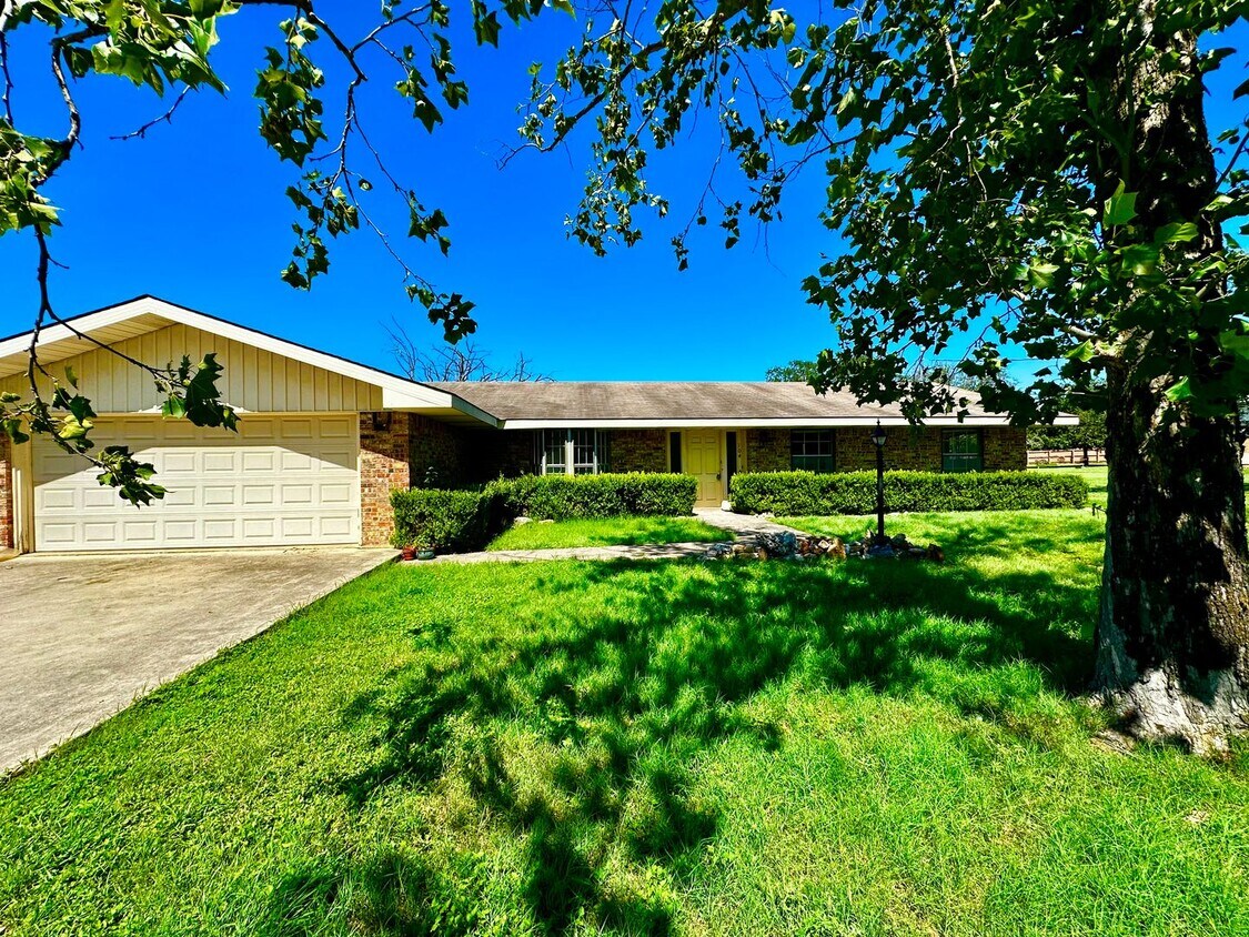 Foto principal - 3/2 In Quiet Neighborhood