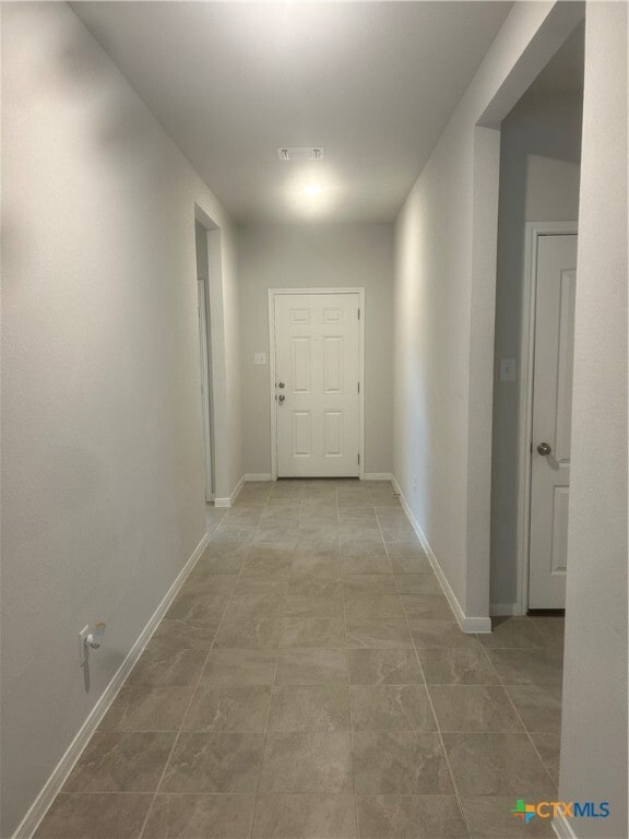 Building Photo - 631 Friar Tuck Dr