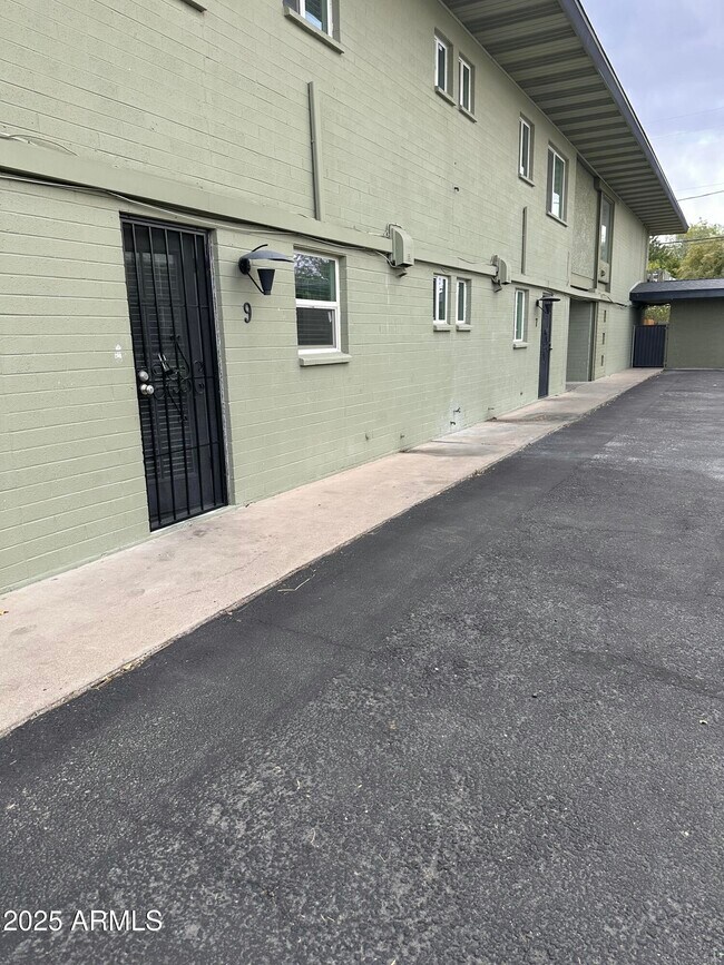 Foto del edificio - 5115 N 12th St