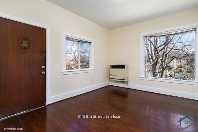 Building Photo - 31 S 8th St