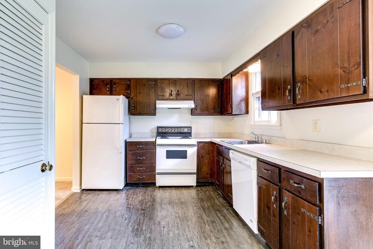 501 Montgomery St, Laurel, MD 20707 Townhome Rentals in Laurel MD