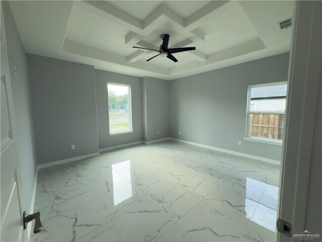 Building Photo - 1514 N Holland Ave