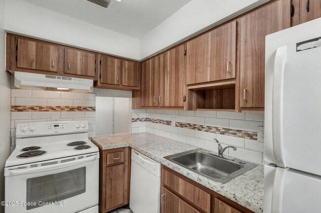 Foto del edificio - 204 Seminole Ave W