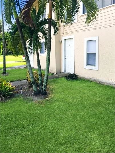 Building Photo - 1615 Evans Ave