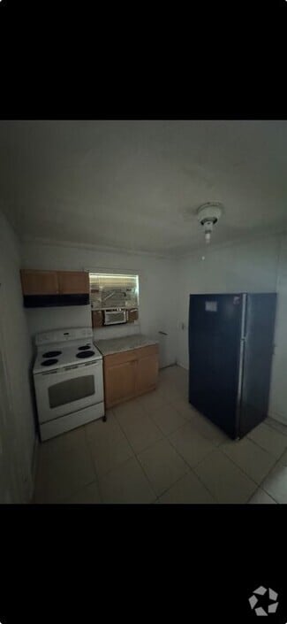 Building Photo - 808 N 17th St