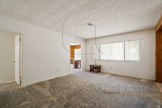Building Photo - Comfy 2 Bed/1 Bath Home in Victorville!