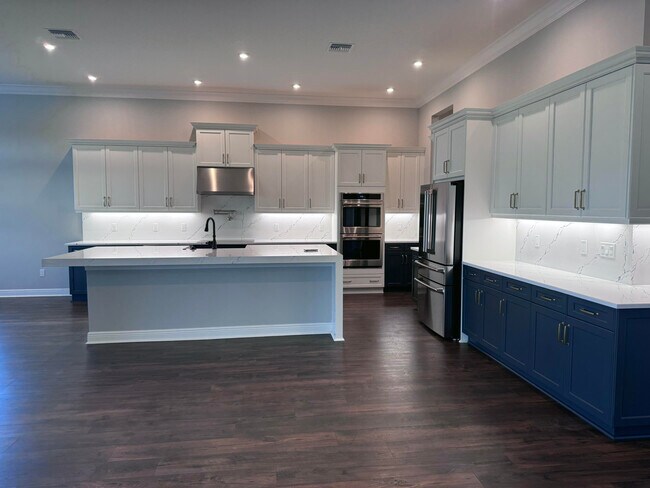 Building Photo - 8346 Puccini Way