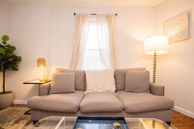 Foto del edificio - 1002 Tremont St