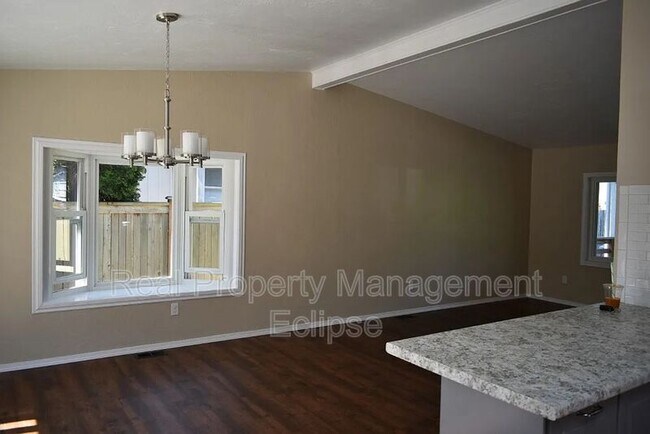 Foto del edificio - 12505 NE 199th St