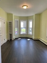 Building Photo - 319 2nd St