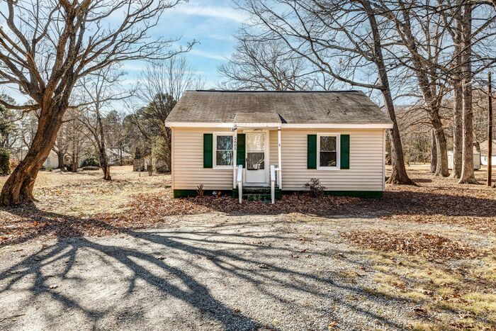 Primary Photo - Charming 2-Bedroom, 1-Bath Home