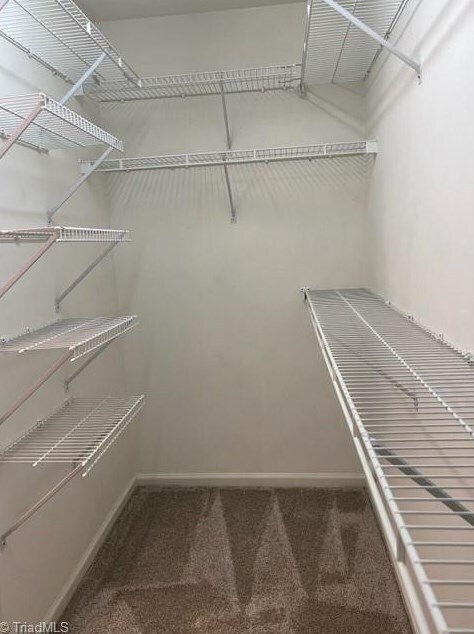 Foto del edificio - 7536 Riverside Ct