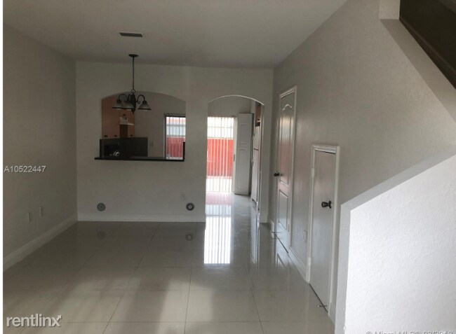 Building Photo - 2 br, 2.5 bath  - 2993 W 80th St