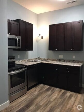 Building Photo - 320 W Wyatt Earp Blvd