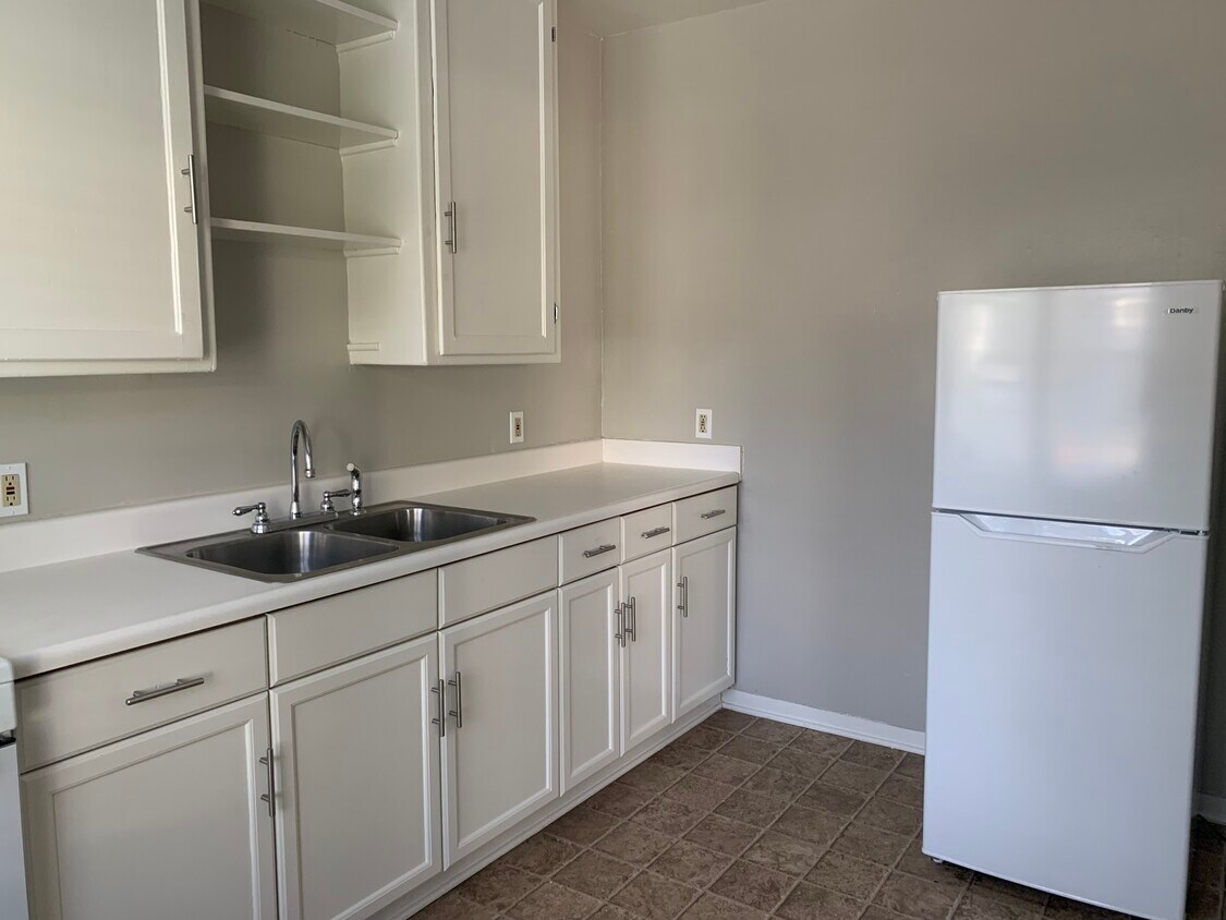 Foto principal - 1559 N Hill Ave
