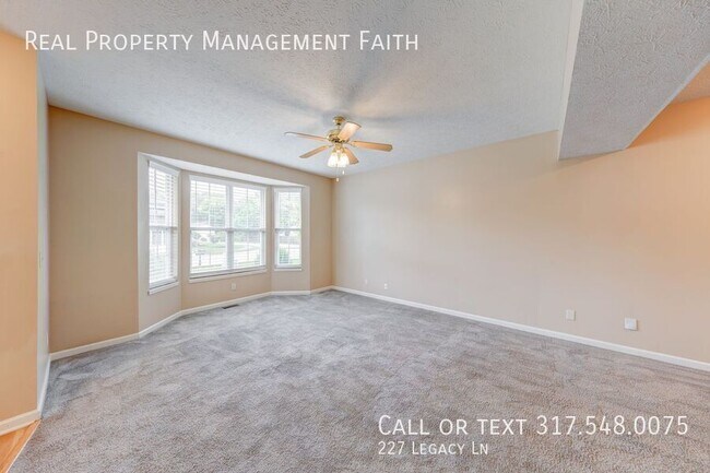 Foto del edificio - 227 Legacy Ln