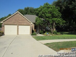 Building Photo - 9415 Pine Arbor