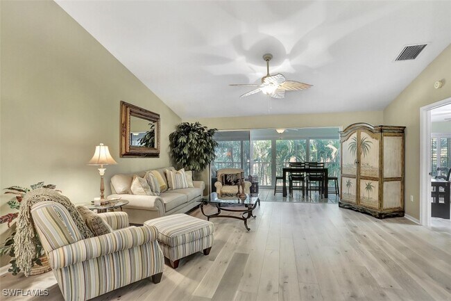 Building Photo - 5899 Chanteclair Dr