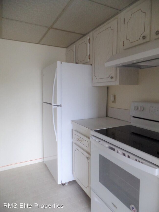 Foto del edificio - 2 br, 1 bath House - 327 34th Ave N #302