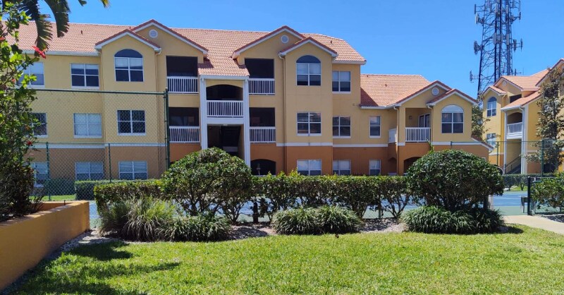 Foto principal - 10764 70th Ave
